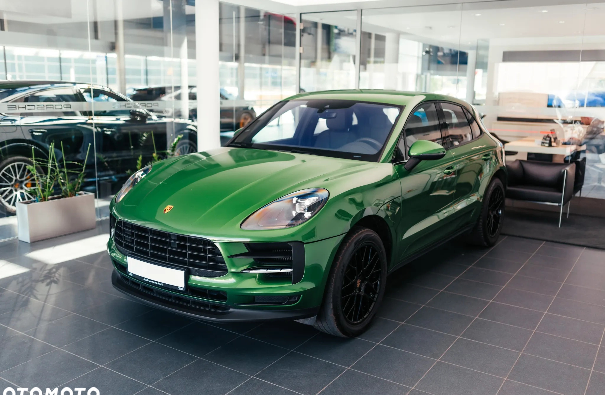 Porsche Macan cena 269900 przebieg: 87800, rok produkcji 2020 z Gryfice małe 254